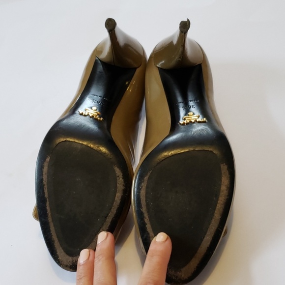 HP🎉Prada peep toe heels brown patent leather 38.5 - Picture 5 of 8